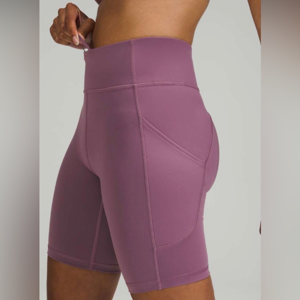 NWOT Lululemon Invigorate HR Short 8" (6)